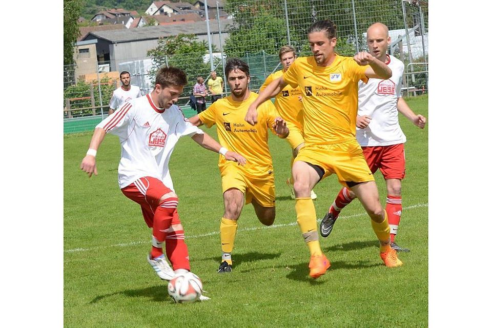 Der SV Remshalden erwies sich beim FC Oberrot als der erwartet schwere Gegner, der die gute Serie des FCO mit einem Sieg beendete.