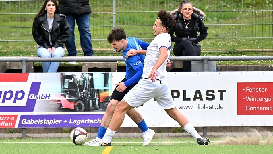 Nicht zu bremsen: Dion Morina (links) traf drei Mal für die Trierer A-Jugend, womit ihm ein Hattrick gelang.