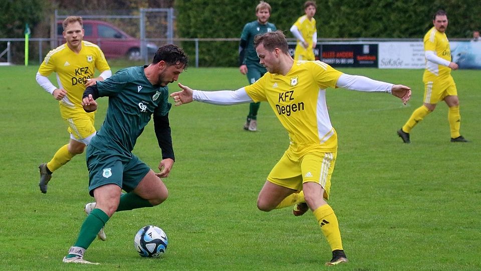 Der TSV Geiselbullach (in Gelb) im Spiel gegen den TSV Altenstadt (in Grün).