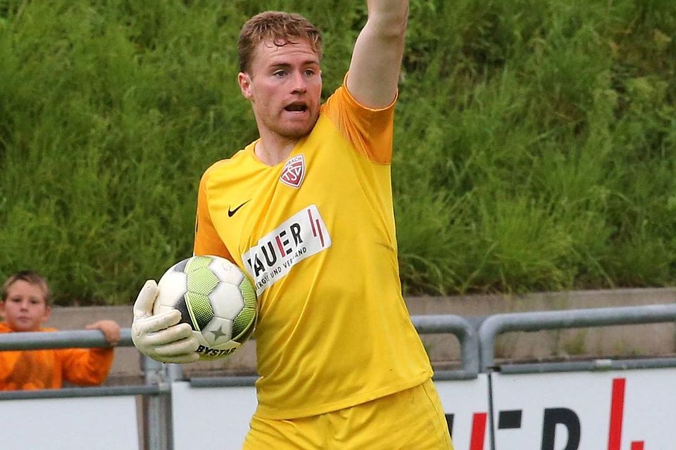 Parierte in Memmingen einen zweifelhaften Handelfmeter: Buchbachs Keeper Daniel Maus.