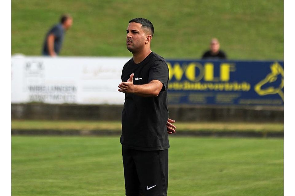 Nauwid Amiri, vor knapp über einem Jahr noch an der Seitenlinie der TSG Pfeddersheim, ist mittlerweile Trainer des TuS Mechtersheim. Archivfoto: Christine Dirigo/pakalski-press Nauwid Amiri, vor knapp über einem Jahr noch an der Seitenlinie der TSG Pfeddersheim, ist mittlerweile Trainer des TuS Mechtersheim. Archivfoto: Christine Dirigo/pakalski-press