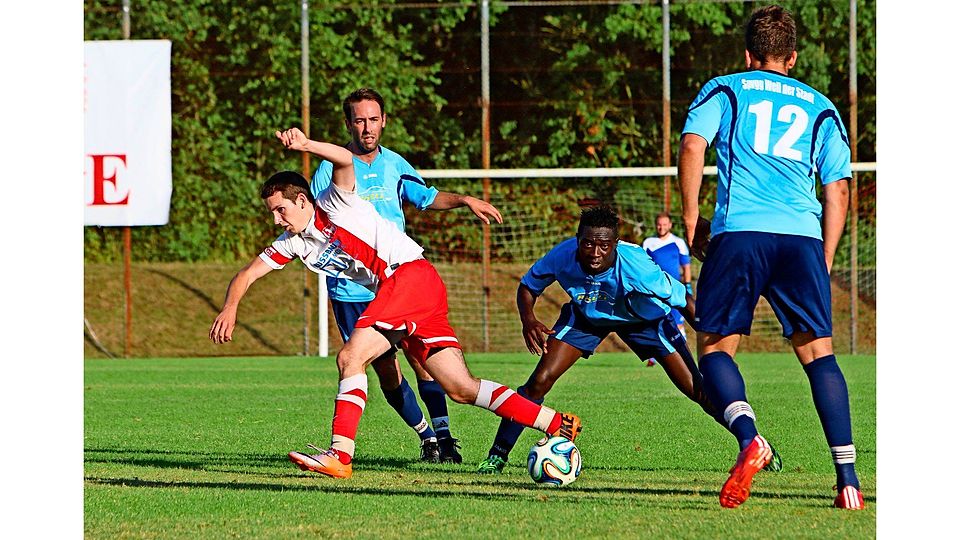 Im Spiel um Platz drei 2015 gegen TSV Schafhausen zog die SpVgg Weil der Stadt den Kürzeren.  Foto: Gorr