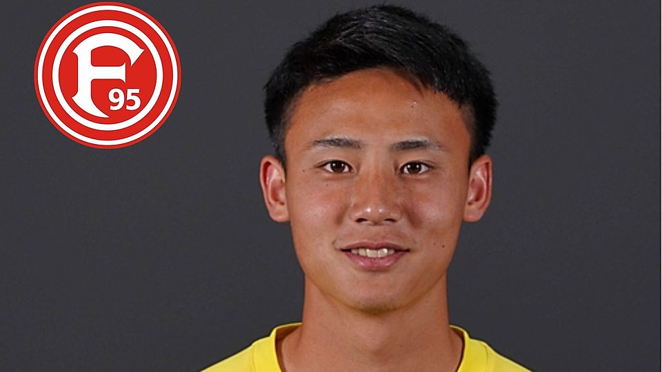 Takashi Uchino hat es geschafft. Der Japaner ist Fußball-Profi geworden.