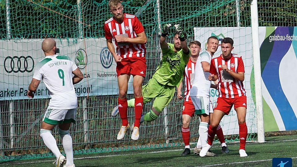 Überraschung! Schlusslicht SV Wachtberg Gewinnt Mit 3:0 - FuPa