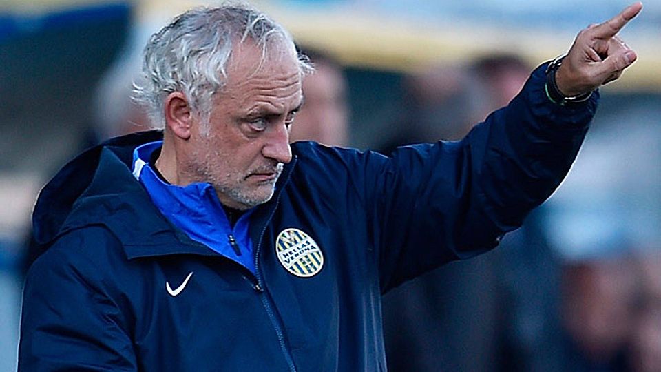Andrea Mandorlini ist nicht mehr Trainer von Hellas Verona. Foto: Getty Images
