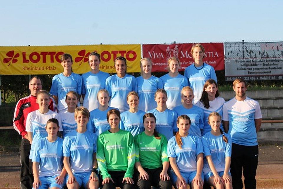 Das Duell gegen den TSV Uelversheim verloren die Damen des FC Lörzweiler mit 0:2. Bild: FC Lörzweiler
