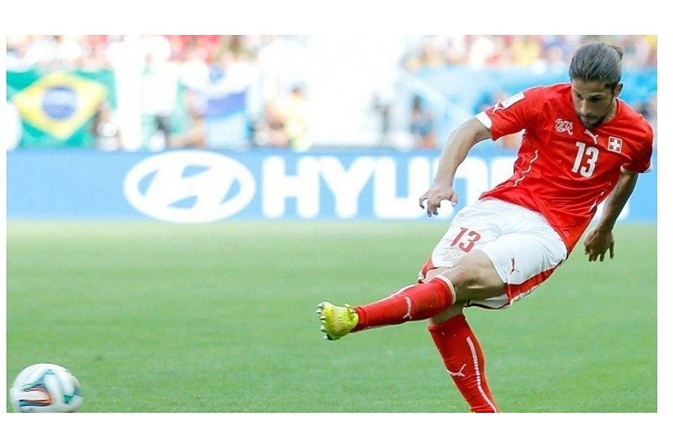 Ricardo Rodriguez im Trikot der Schweizer Nationalmannschaft. Bei WM und EM war im Achtelfinale Endstation.  Foto: Robert Ghement