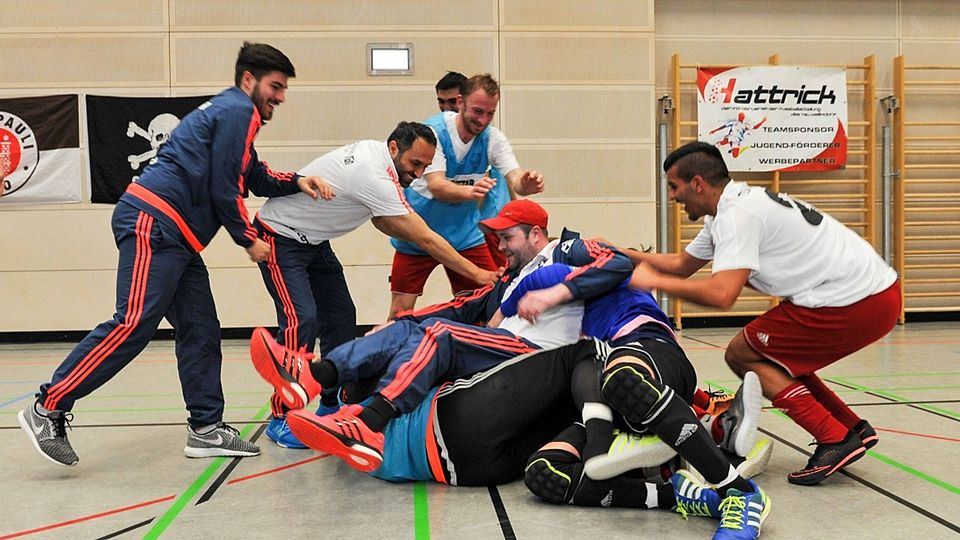 Die Spieler des TSV Weilimdorf hatten am verlängerten Wochenende doppelten Grund zur Freude.Foto: Bloch