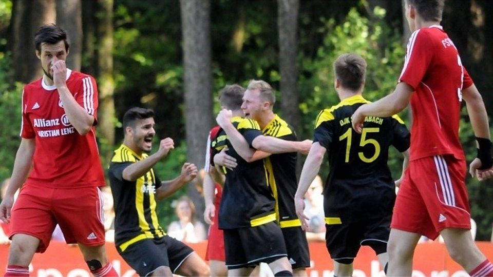 Die Freude war bei der DJK Schwabach nach dem 1:0 groß. F: Robert Gerner