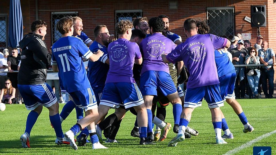 Der Jubel nach dem Erfolg im Elfmeterschießen zur A-Klasse Bad Kreuznach kannte beim FSV Bretzenheim keine Grenzen mehr.