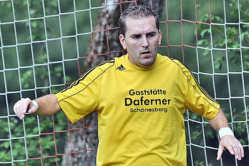 Adil Purisevic musste nach dem Start mit fünf Niederlagen in Folge die Trainerbank des FC Illdorf räumen.  Foto: Xaver Habermeier