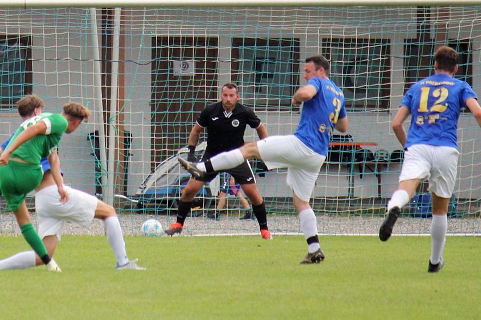 Kay Kähni vom FC Oberstdorf ist nur schwer zu bezwingen. Erst acht Gegentreffer musste der Keeper bis dato hinnehmen, auch gegen die SG Oberstaufen/Stiefenhofen stand am Ende die Null.