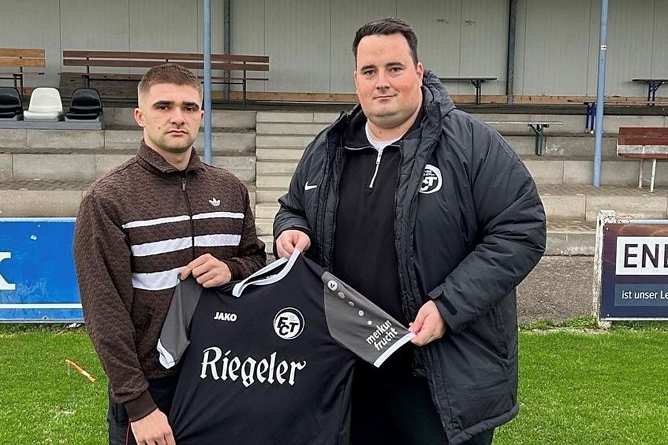 v.l.: Nathan Mouly, Neuzugang FCT und Kevin Kreuzer, Sportlicher Leiter FCT v.l.: Nathan Mouly, Neuzugang FCT und Kevin Kreuzer, Sportlicher Leiter FCT
