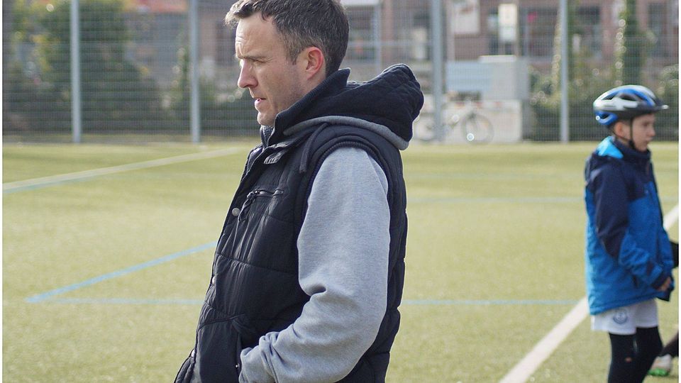 Fokussiert: Elsens Coach Steven Downes will gegen TSV Wewer den zweiten Sieg in Folge einfahren. Foto: Bokun