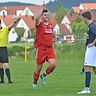 Neuzugang: Moritz Willis (in rot) ist vom TSV Merching zum Kissinger SC gewechselt