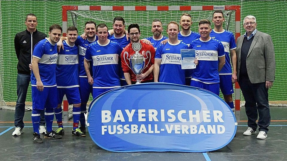 Der FC Mintraching geht als Titelverteidiger an den Start.