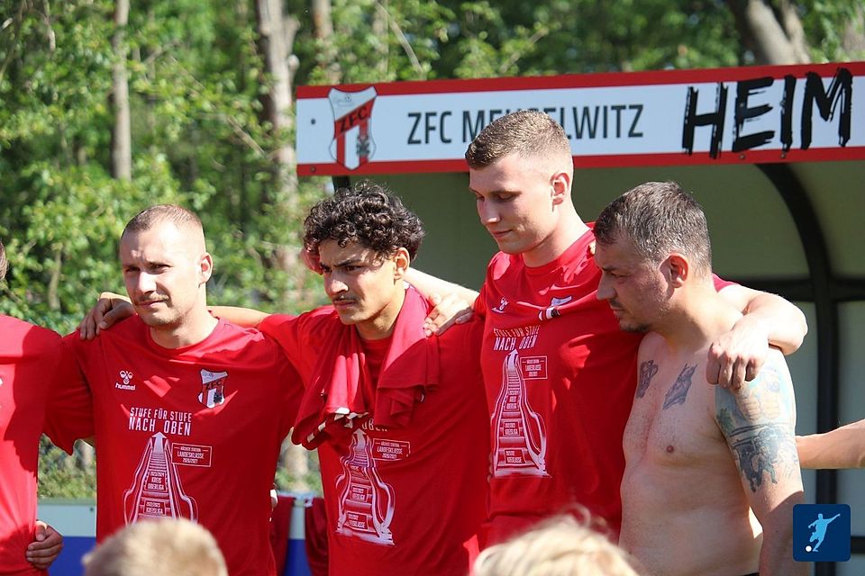 Kein Spiel, trotzdem aufgestiegen: ZFC Meuselwitz II. Kein Spiel, trotzdem aufgestiegen: ZFC Meuselwitz II.