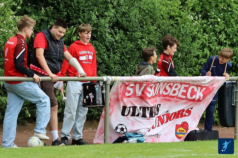 Der SV Sonsbeck hat ein reichhaltiges Merchandise-Angebot in seinem Online-Shop. Der SV Sonsbeck hat ein reichhaltiges Merchandise-Angebot in seinem Online-Shop.