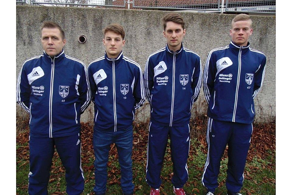 Die neuen beim TSV Berching (von links): Trainer Andreas Weiß, Andreas Braun, Simon Zucker, Domink Höllriegl.F: Samberger