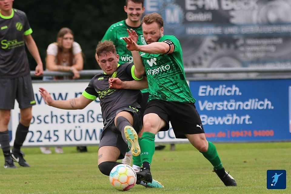 "Big Points" im Abstiegskampf ergatterte der SV Kohlberg (in Grau) beim 3:0-Heimsieg gegen den SV Schmidmühlen. "Big Points" im Abstiegskampf ergatterte der SV Kohlberg (in Grau) beim 3:0-Heimsieg gegen den SV Schmidmühlen.