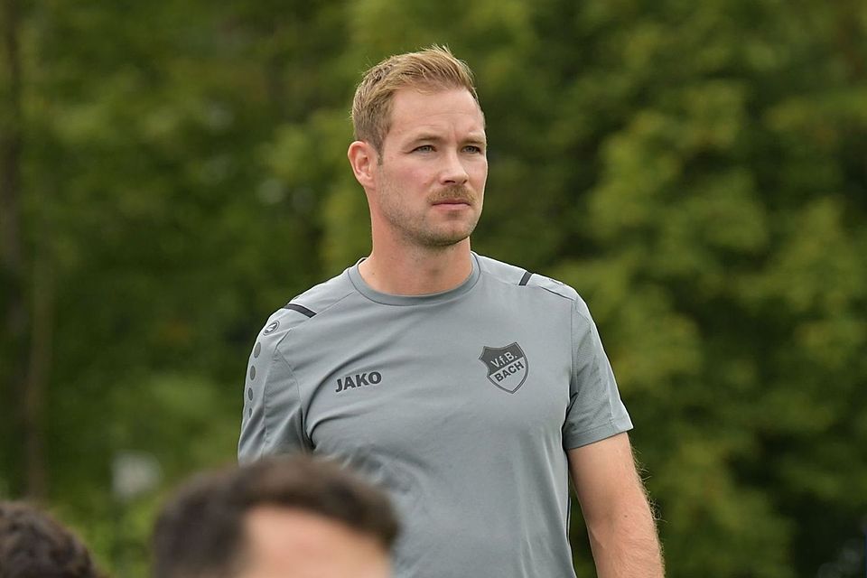 Steht nur noch bis Mai an der Seitenlinie des VfB Bach: Thomas Sommer.