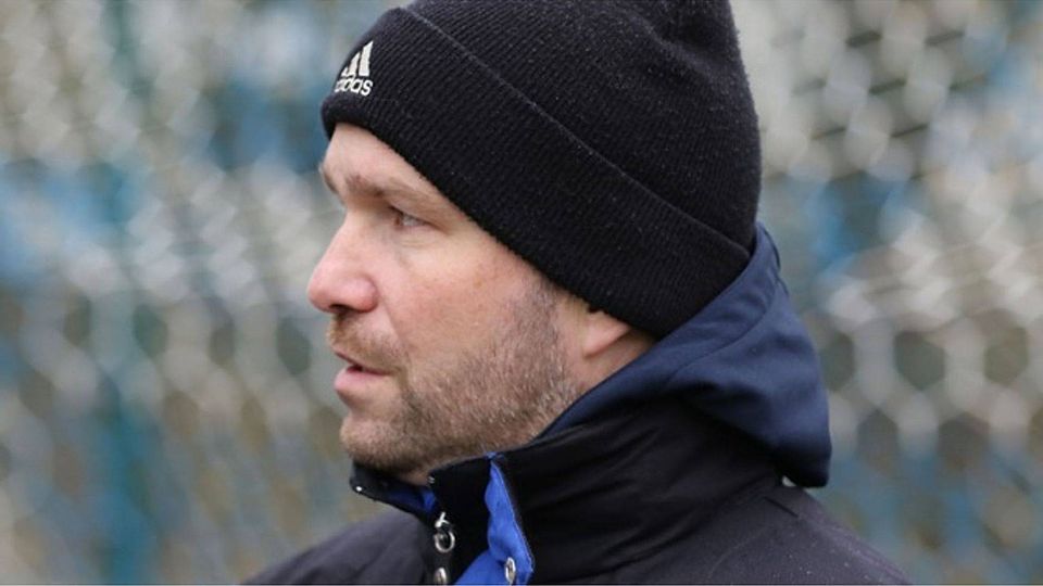 Patrick Sträßer wird auch in der Spielzeit 2018/19 Cheftrainer beim TSV Karlburg sein. F: Will