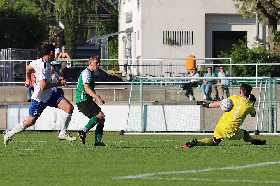 Das Tor des Tages für den TuS Geretsried II erzielte Christoph Klein (Mi.) gegen Ohlstadt in der Nachspielzeit.