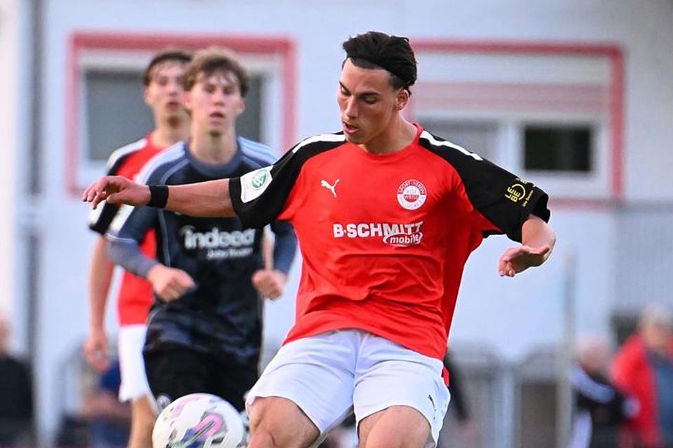 Will am Samstag mit Rot-Weiss Walldorf gegen Türk Gücü Friedberg die ersten Hessenliga-Punkte sammeln: Panagiotis Kagkarakis. (Archivfoto) © Uwe Krämer Will am Samstag mit Rot-Weiss Walldorf gegen Türk Gücü Friedberg die ersten Hessenliga-Punkte sammeln: Panagiotis Kagkarakis. (Archivfoto) © Uwe Krämer