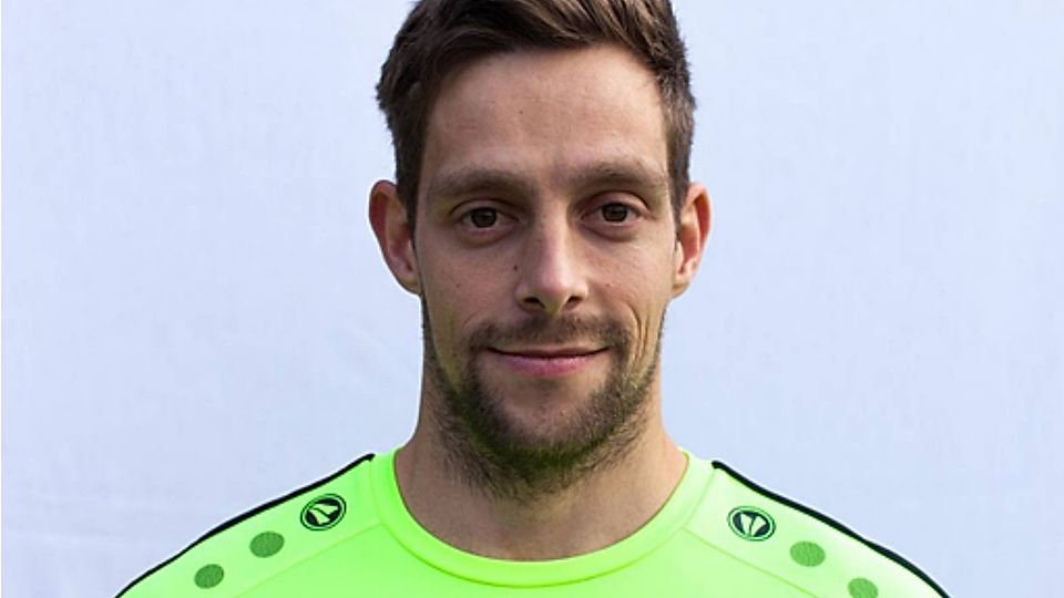 Denis Budelmann spielt in der Abwehr des VfB Köln rechtsrheinisch.