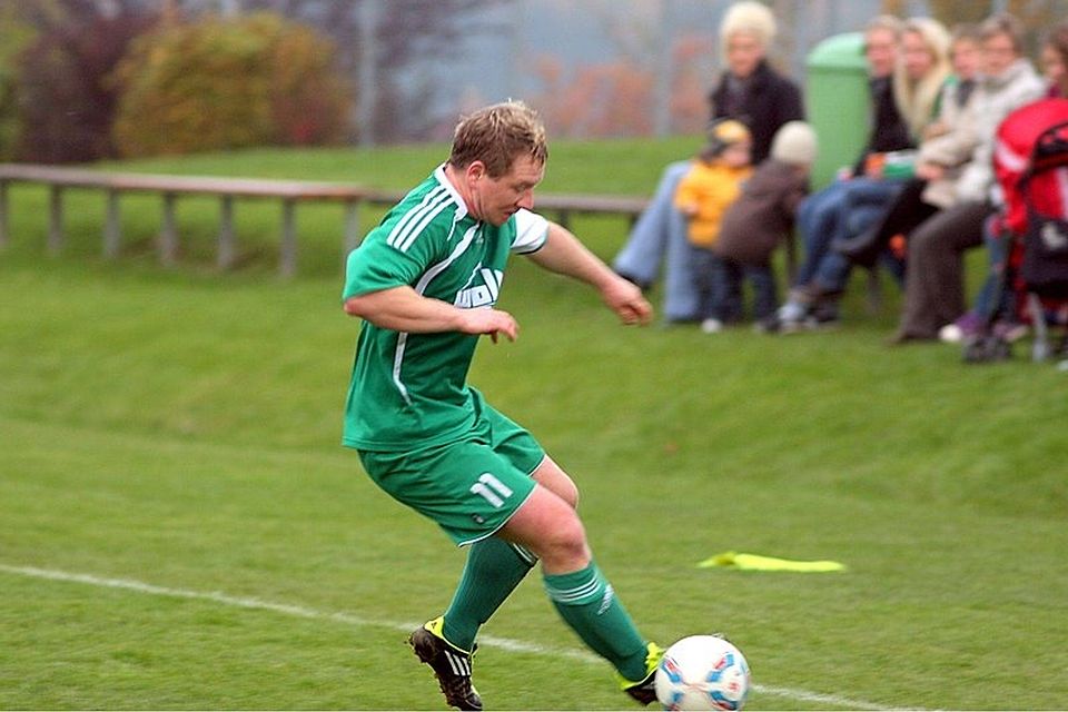 Zurück im Trikot der SpVgg Pleinting: Alex Feldmeier F: Enzesberger Zurück im Trikot der SpVgg Pleinting: Alex Feldmeier F: Enzesberger