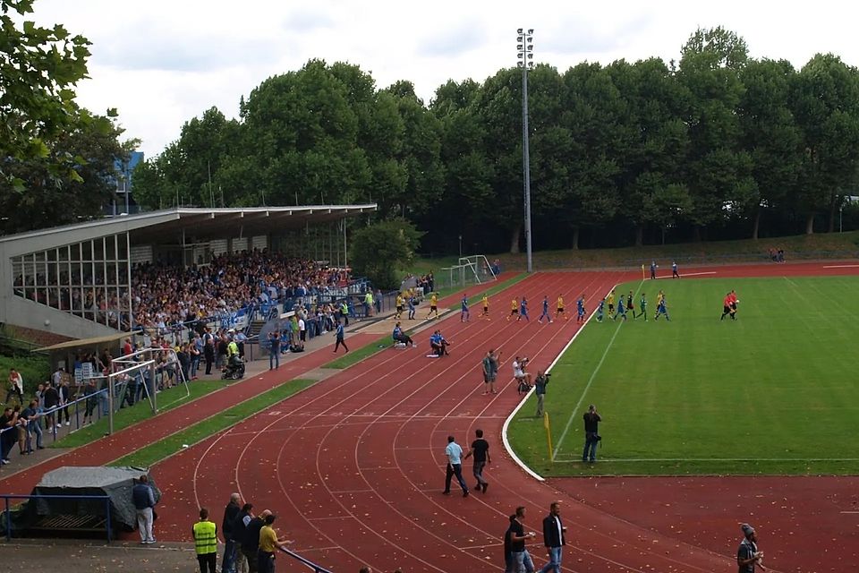 Das Hagener Ischelandstadion gerät wieder in den Mittelpunkt beim Thema Regionalliga-Fußball in Dortmund.