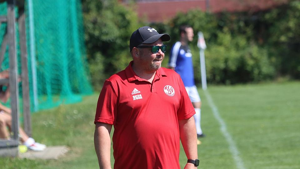 Wohin geht die Reise? Rotts Trainer Pascal Jaensch sieht den Duellen mit Hofstetten zuversichtlich entgegen, obwohl sein Team zuletzt eine Schwächephase hatte.