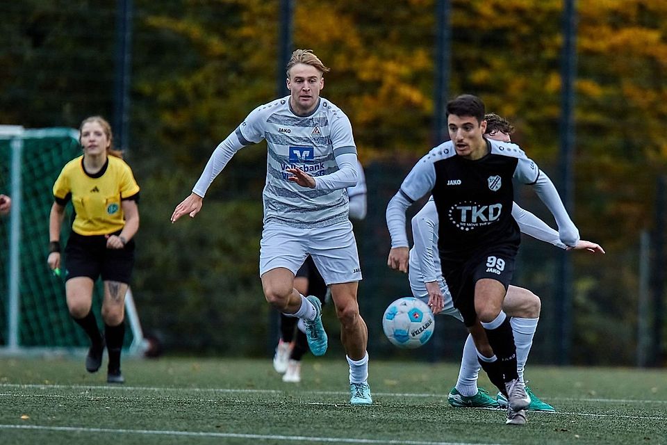 Der Kunstrasen beim ASV Süchteln wird erneuert.