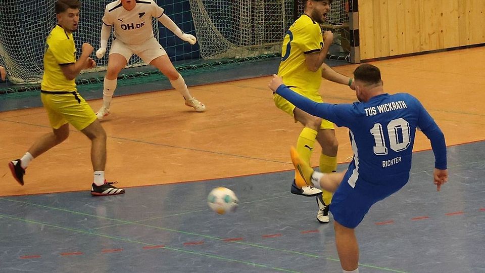 Am 21. Dezember geht es in Mönchengladbach schon in der Halle los.