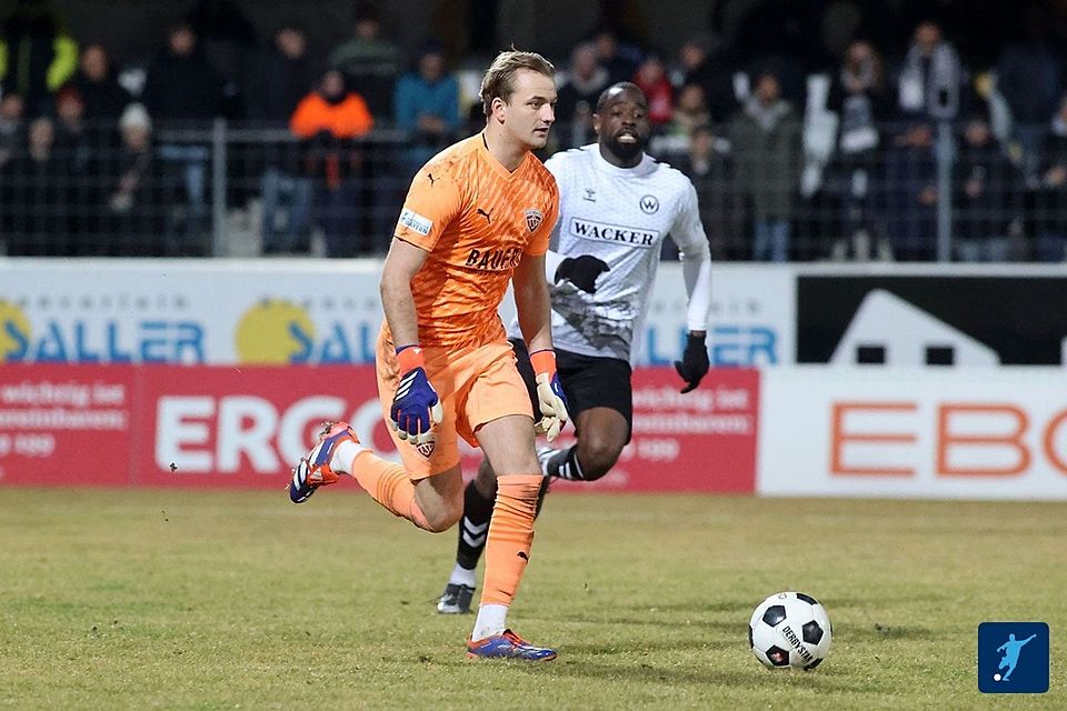 Ein rassiges Derby sahen die gut 2.000 Zuschauer in der Wacker-Arena - am Ende stand ein 2:2 an der Anzeigetafel!