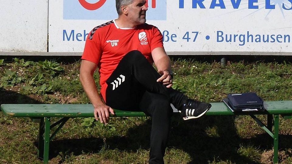 Vor der erneuten Corona-Unterbrechung saß Uwe Wolf beim SV Mehring auf der Bank. Jetzt greift der 53-Jährige beim Regionalligisten VfR Aalen an. 