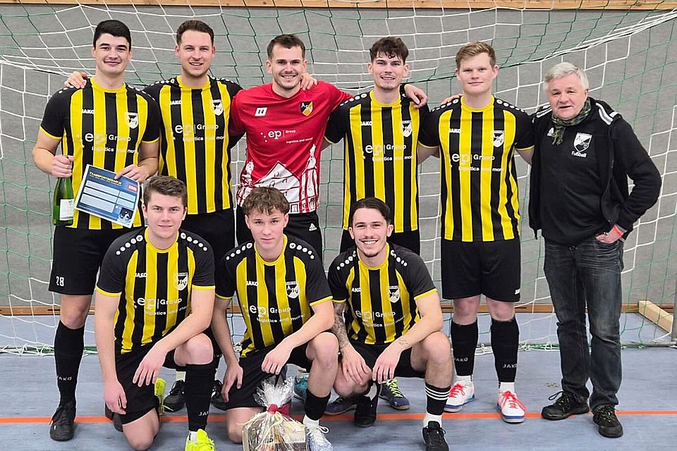 Der ASV Burglengenfeld durfte in Mittelfranken den zweiten Turniersieg des Winters feiern. Der ASV Burglengenfeld durfte in Mittelfranken den zweiten Turniersieg des Winters feiern.