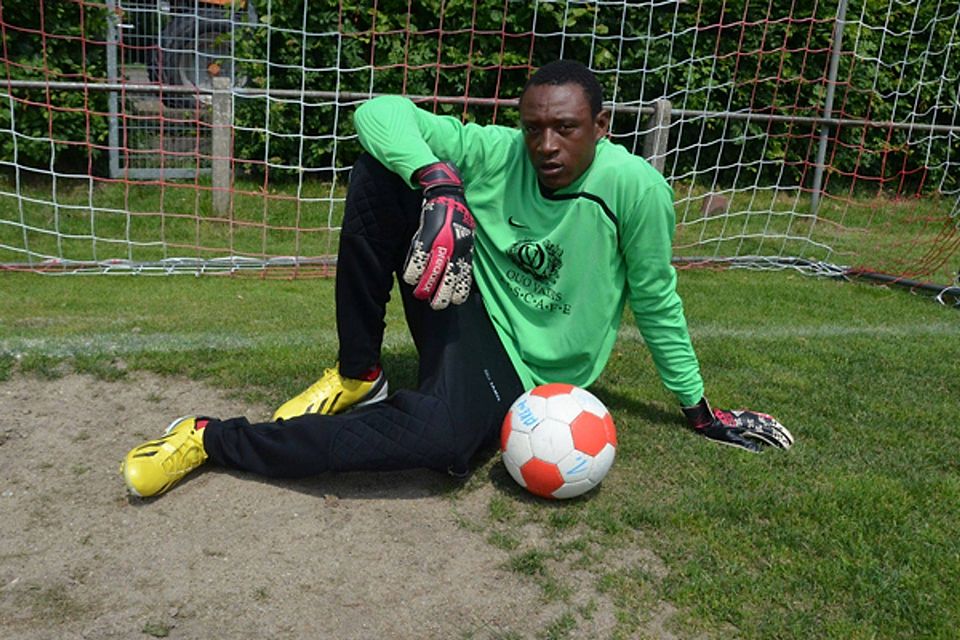Jaufaru Burama, Flüchtling aus Togo, lebt in der Flüchtlingsunterkunft in  Kirchzarten und spielt Fußball in Freiburg-Ebnet. | Foto: Anja Bochtler