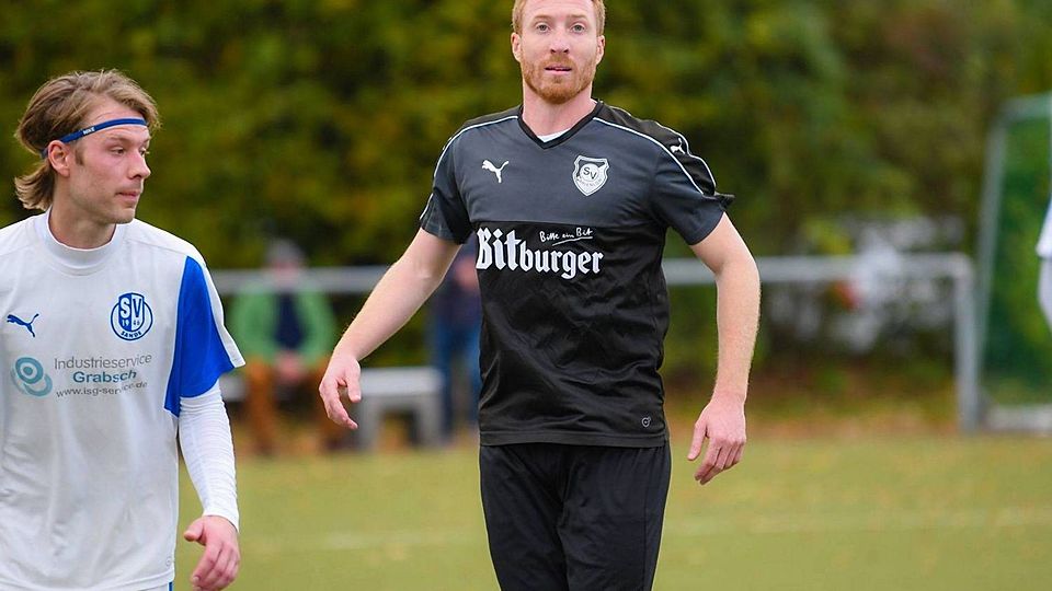 Blick nach vorne: Spielertrainer Tim Schmidt (l.) vom SV Marienloh kann nun bereits auf fünf künftige Neuzugänge schauen. 