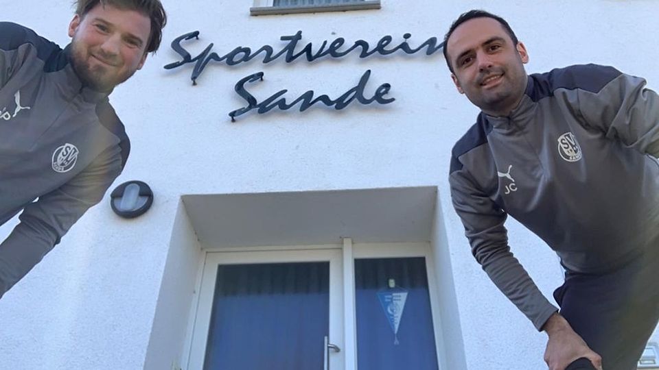 Verlängert: Sebastian Potempa (l.) und Johannes Cakir bilden auch in der kommenden Spielzeit das Trainerduo beim SV Sande. 