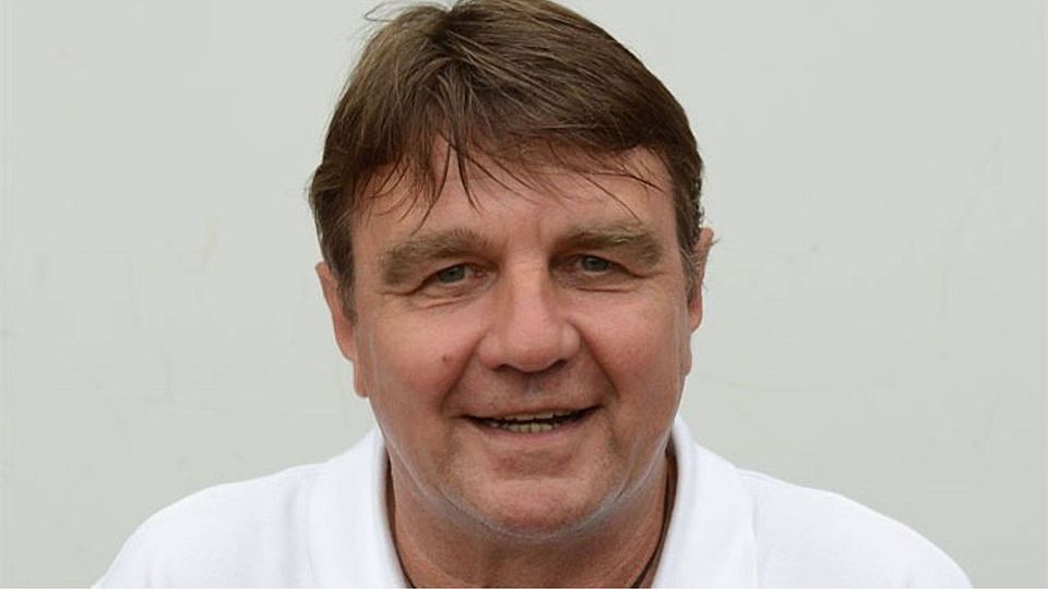 FC Forstern-Trainer Hans-Jürgen Lukschanderl. Foto: FCF
