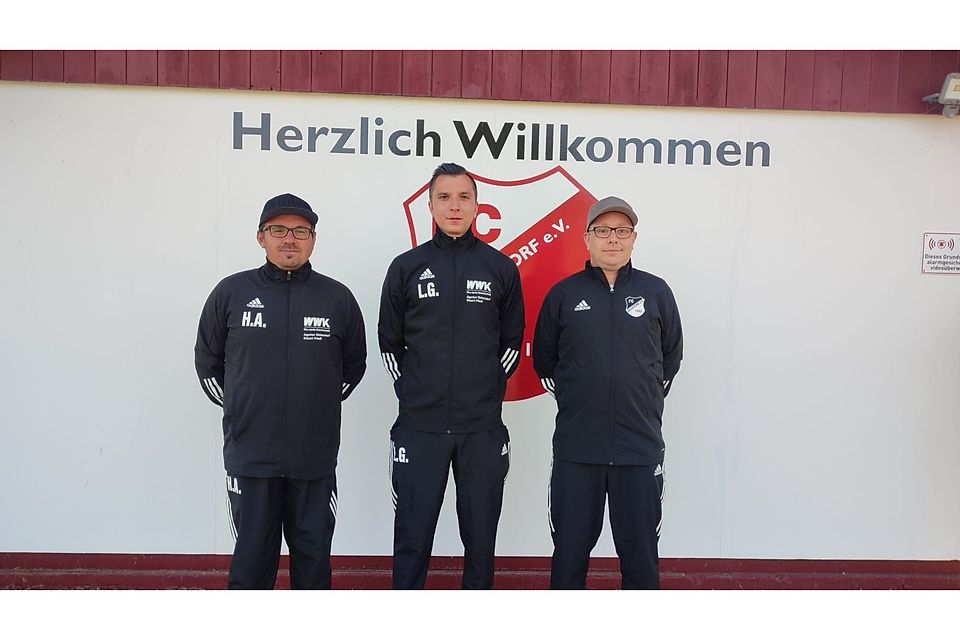 Die beiden neuen Reichstorfer Coaches: Tobas Haberzettl (re.) und Gabriel Lozancic (MItte) 