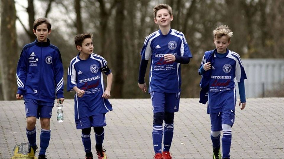 Lockerheit eingekehrt: Die D-Junioren vom SV Gonsenheim entledigen sich aller Abstiegssorgen.  Archivfoto: Haas