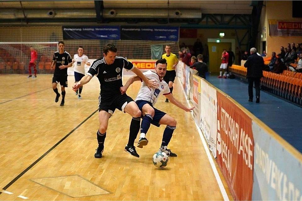 Sandersdorf (in schwarz) setzte sich 2019 im Finale gegen den VfL Halle 96 durch.