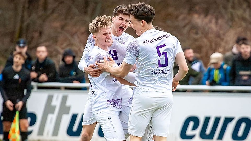 Drei Torerfolge durften die Karether im Flutlicht-Heimspiel gegen Breitenbrunn bejubeln.