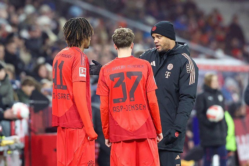 Jonah Kusi-Asare wird mit den Profis zur Klub-WM reisen. Jonathan Asp-Jensen dürfte auch ein heißer Kandidat für den Kader sein.