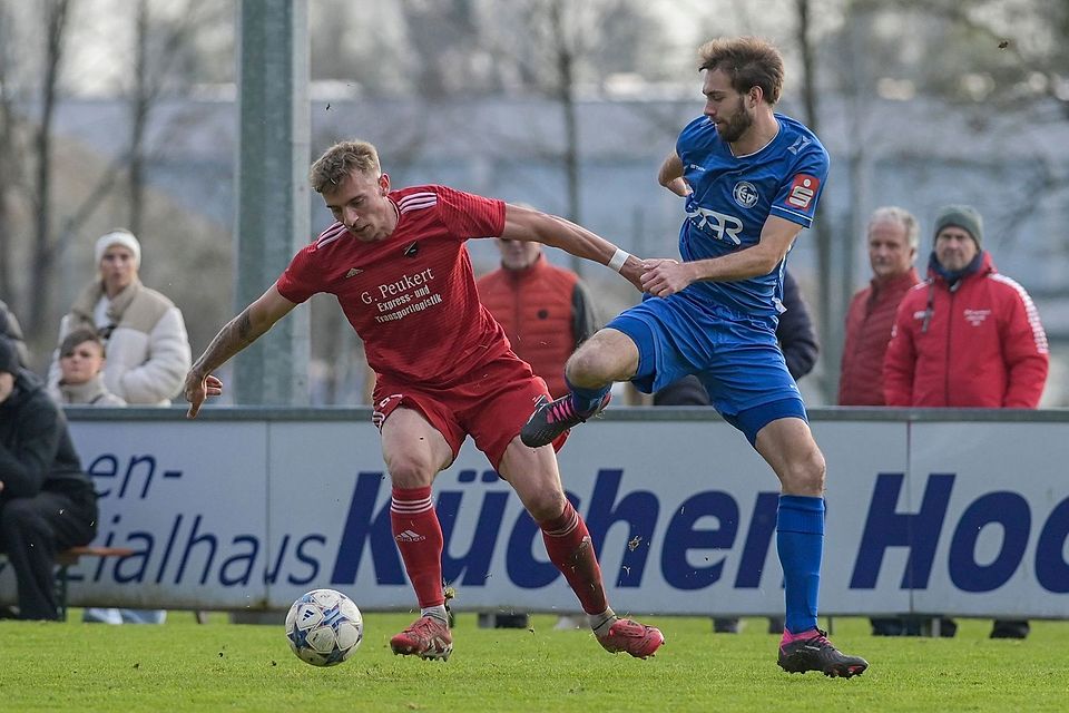Der FC Dingolfing (in blau) musste in Seebach eine bittere Derby-Niederlage hinnehmen.