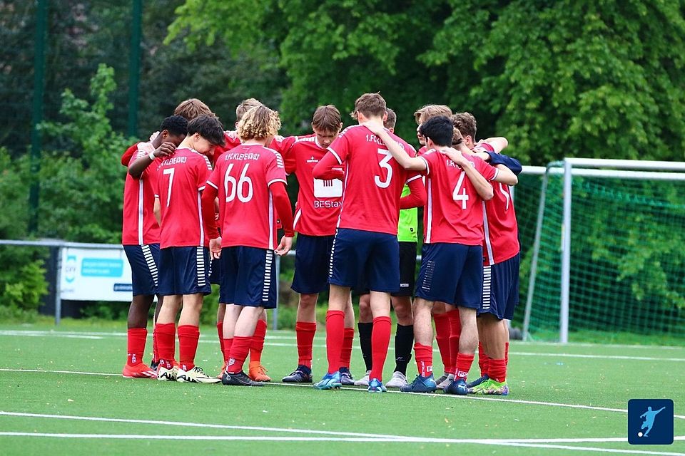 Die U19 des 1. FC Kleve holt den Pokalsieg.