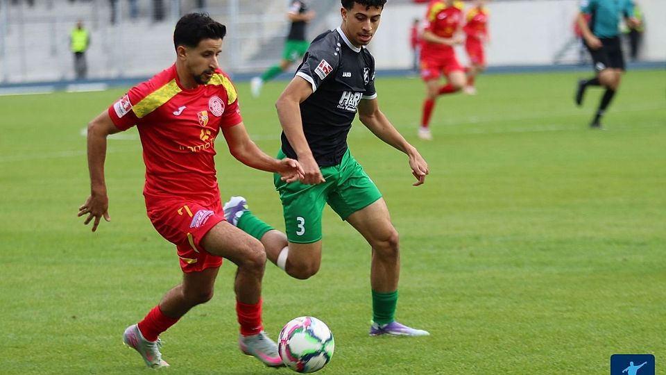 Ilias Anan (links) ist einer der Top-Stars in der Baller League.