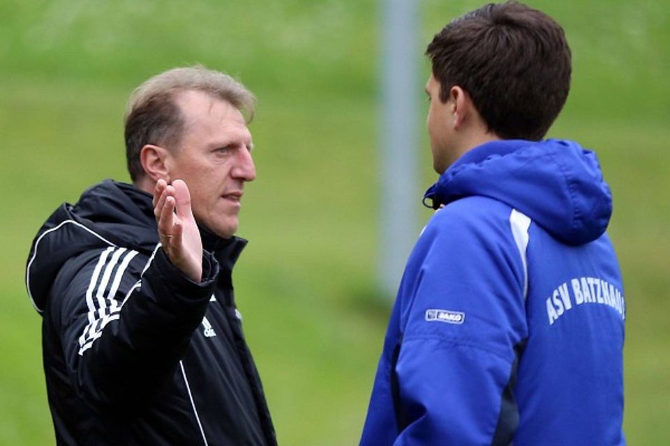 Klaus Dorr (links) ist nicht mehr länger Trainer in Herrnsberg. (F.: Brüssel)